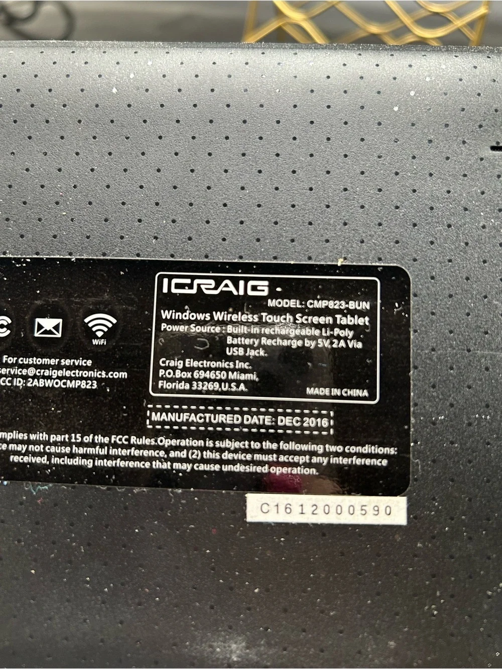 Icraig Portable Tablet Keyboard Folio Case in black with charger
